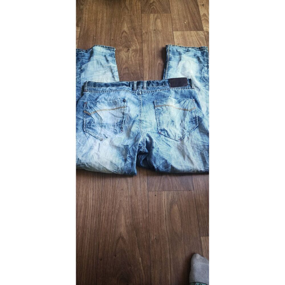 Decibel Distressed Jeans